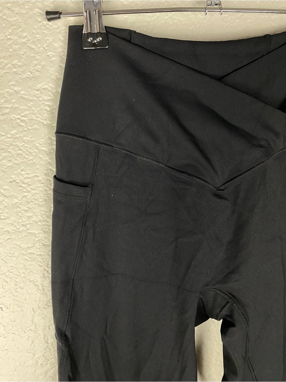 Halara Black Crossover Waist Full Length Leggins - Picture 3 of 12